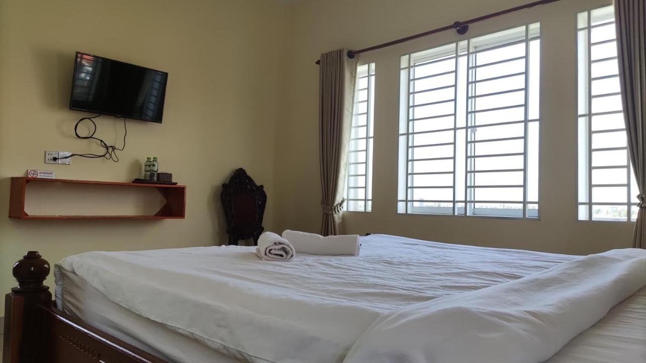 Monica Guesthouse Kampot Exterior foto